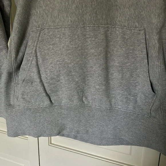 American Eagle XS Men's or Woman's Light Gray Hooded Sweatshirt - Picture 2 of 9